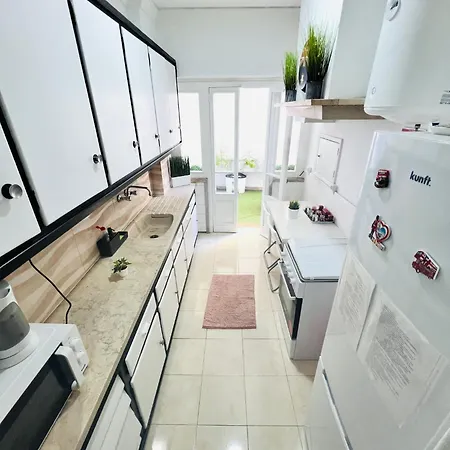 Spacious Flat In Lisbon, For Tourists * Lisboa