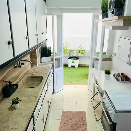 Spacious Flat In Lisbon, For Tourists Apartmán