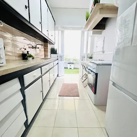 Spacious Flat In Lisbon, For Tourists Apartament Lizbona