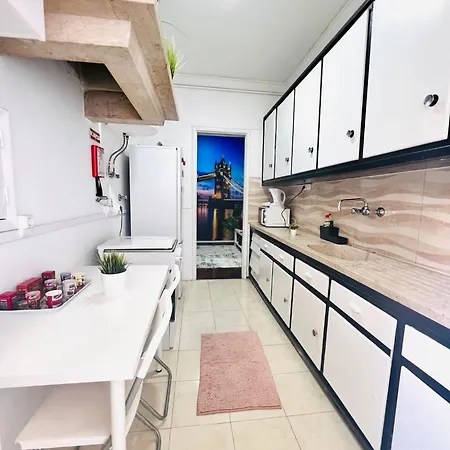 Spacious Flat In Lisbon, For Tourists *